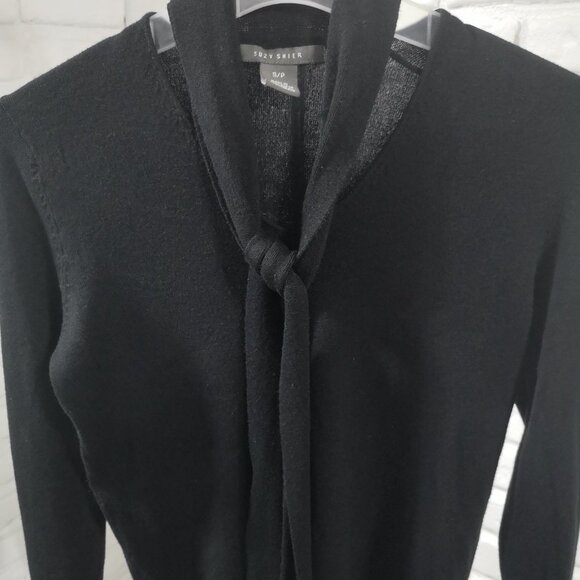 Suzy Shier Ladies Size Small Black Lightweight V-neck w/Tie Front Sweater - Picture 7 of 10